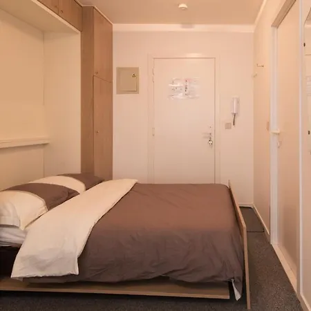 Atlantic 11a Apartment *