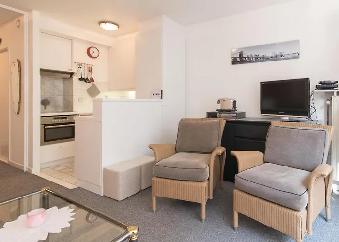 Lecomte - Beachside 154